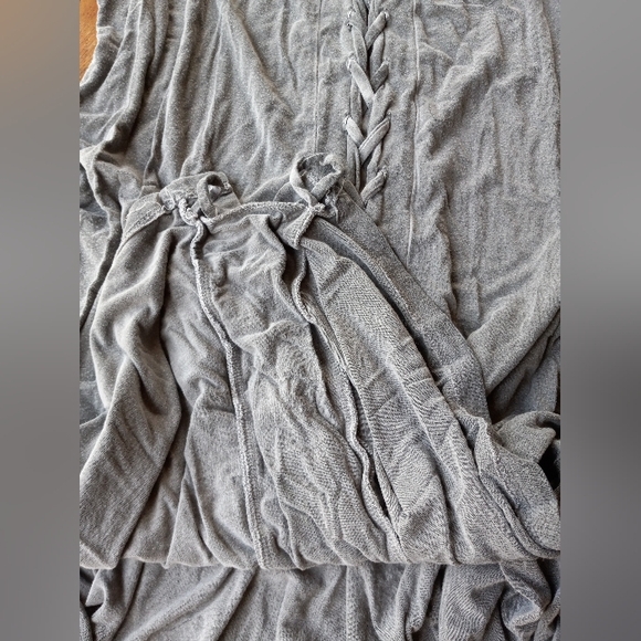 🍀Sleeveless Dress with Laced up Back!!!! - Picture 8 of 8